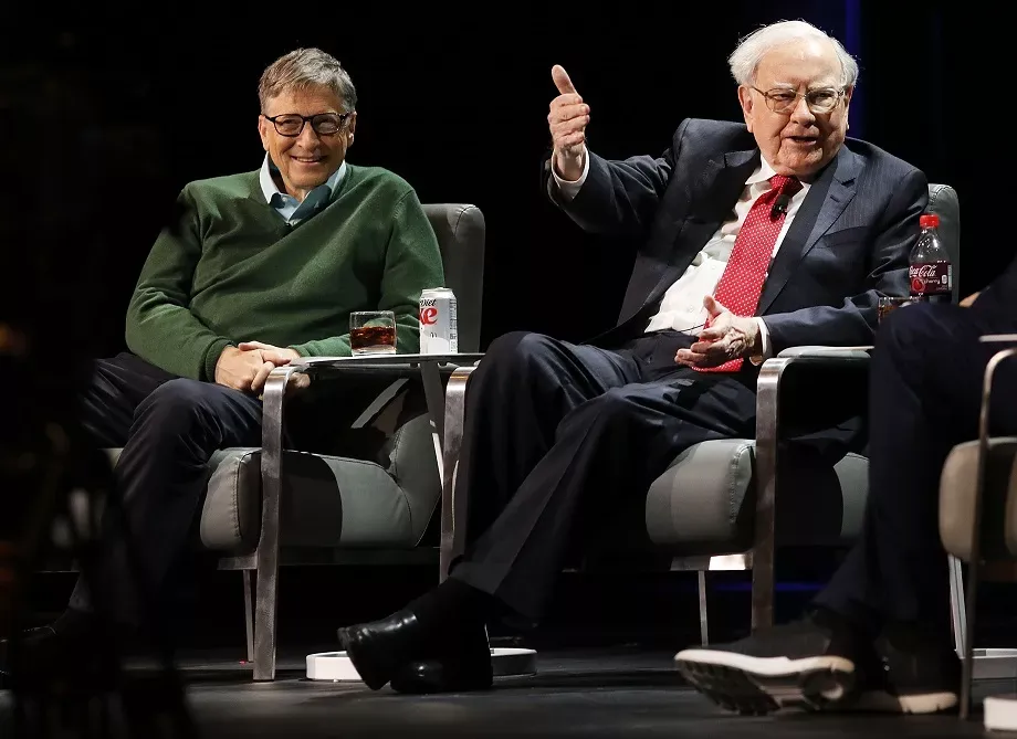 Warren Buffett: filantropia com Bill Gattes (Spencer Platt / Getty Images)